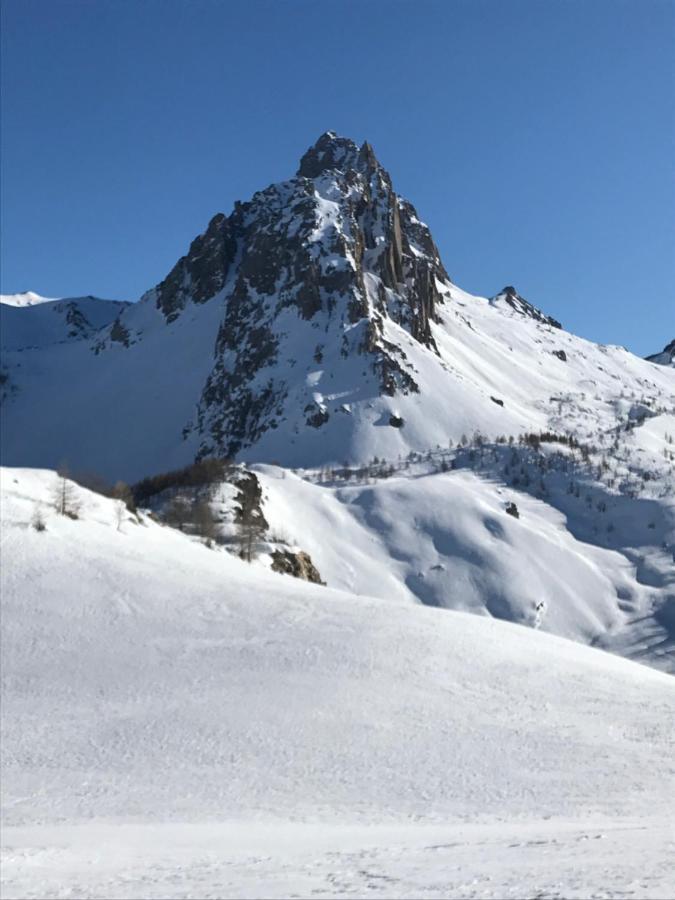 מלון Canosio Rifugio Lou Lindal מראה חיצוני תמונה